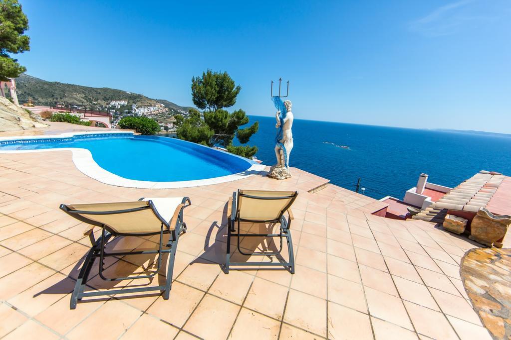 Villa Escapade Roses Eksteriør bilde